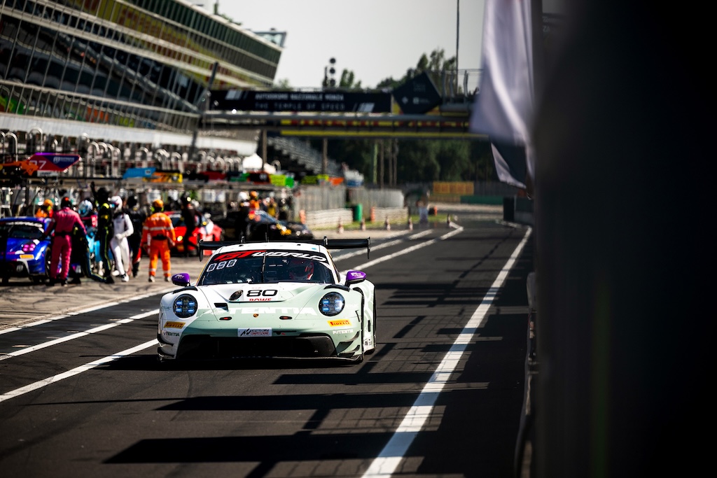 Bastian Buus sendt ud af kampen på Monza.
(Foto: Lionspeed GP)